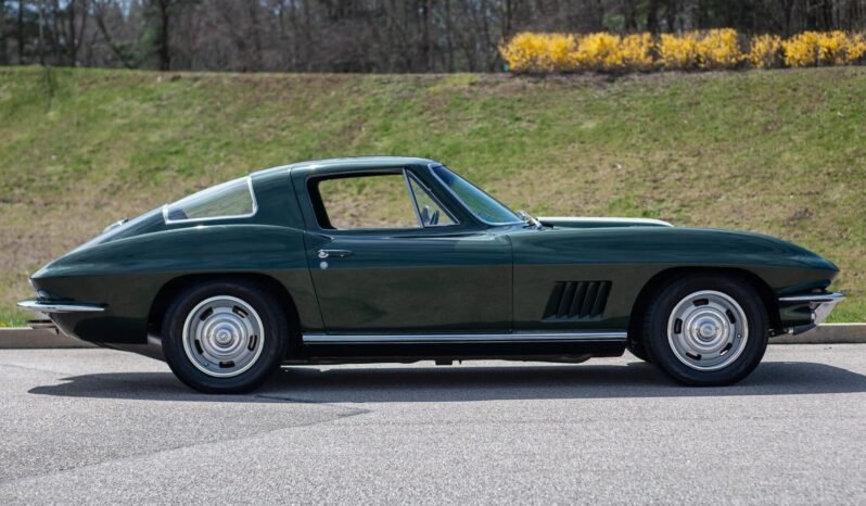 
								1967 Chevrolet C2 Corvette full									