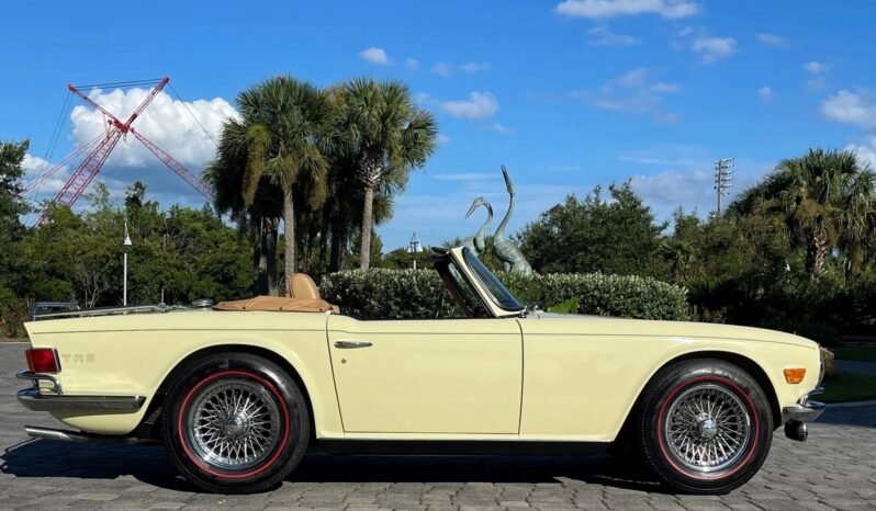 
								1969 Triumph TR6 Soft Top full									