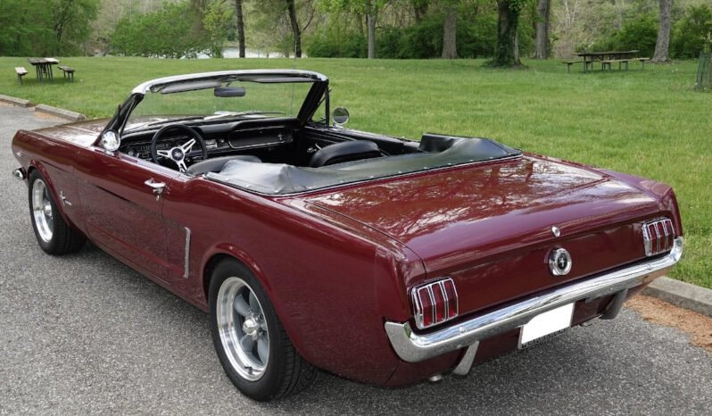 
								1965 Ford Mustang 4-Speed full									