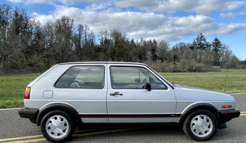 
								1987 Volkswagen Golf GTI full									