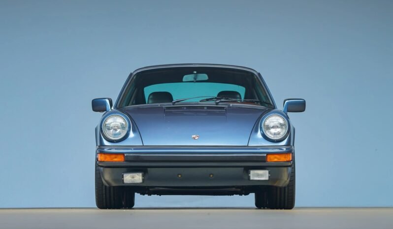 
								1982 Porsche 911SC full									
