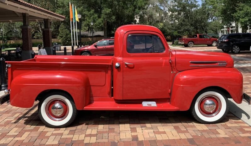 
								1949 Ford F-1 Pickup Truck V8 full									
