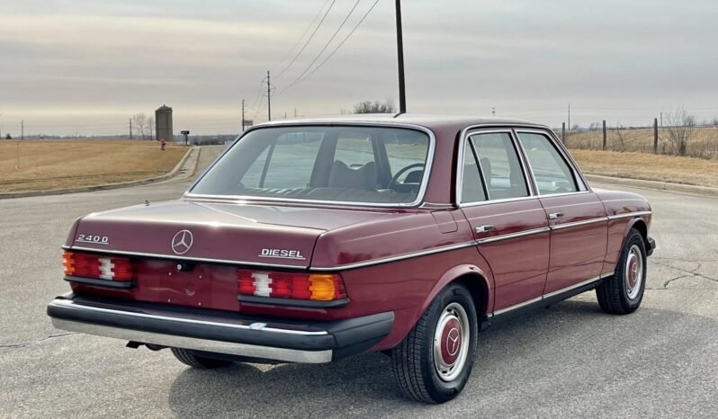
								1979 Mercedes-Benz 240D full									