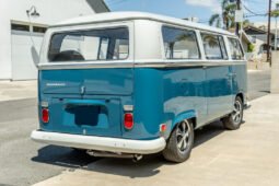 1971 Volkswagen Bus Bay-Window