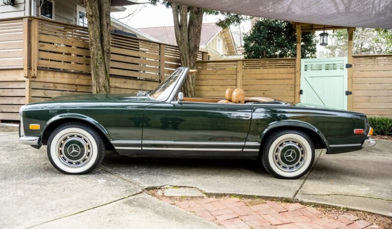 
								1970 Mercedes-Benz 280SL Roadster full									