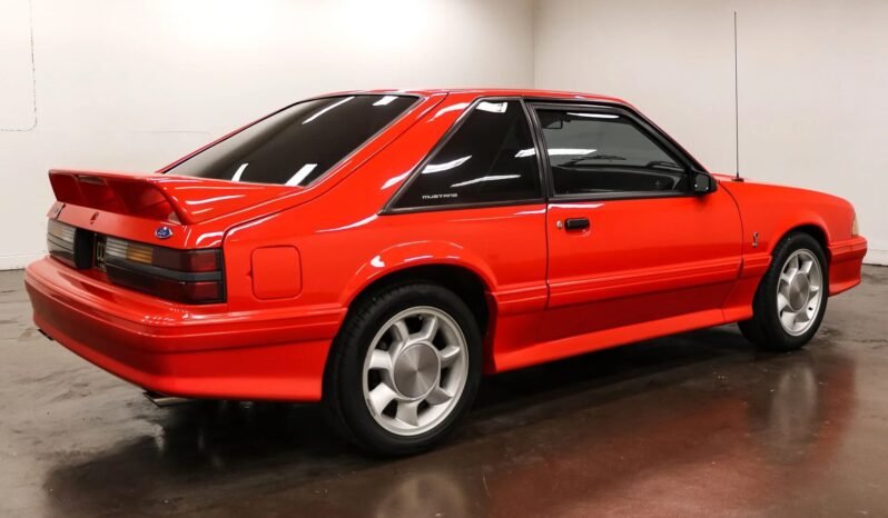 
								1993 Ford Mustang SVT Cobra V8 full									