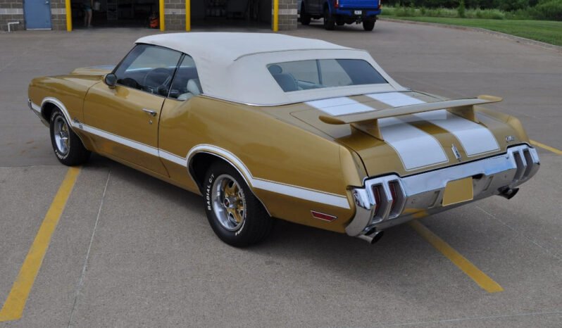 
								1970 Oldsmobile Cutlass Supreme full									