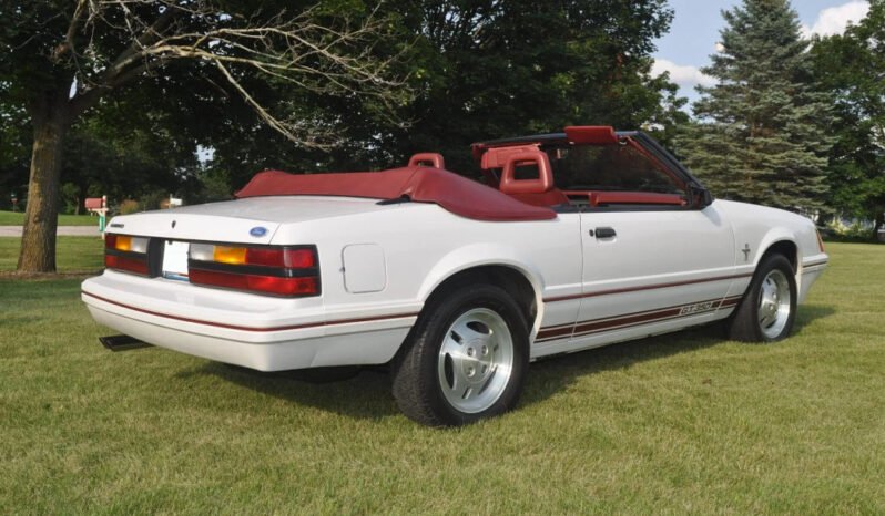 
								1984 Ford Mustang GT full									
