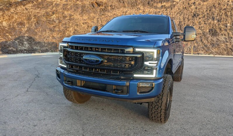 
								2022 Ford F-350 Super Duty full									