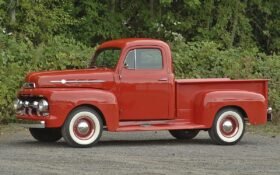 1952 Ford F-1 Pickup Truck