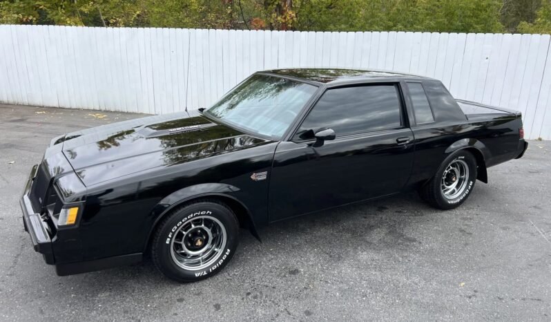
								1987 Buick Grand National Black full									