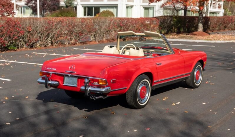 
								1971 Mercedes-Benz 280SL Red full									