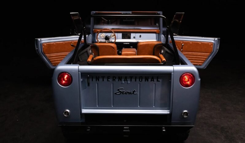 
								1971 International Harvester Scout 800B Metallic Blue full									