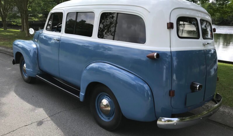 
								1952 Chevrolet Suburban 3100 full									