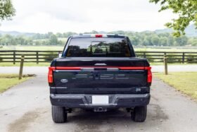 2022 Ford F-150 Lightning Lariat AWD