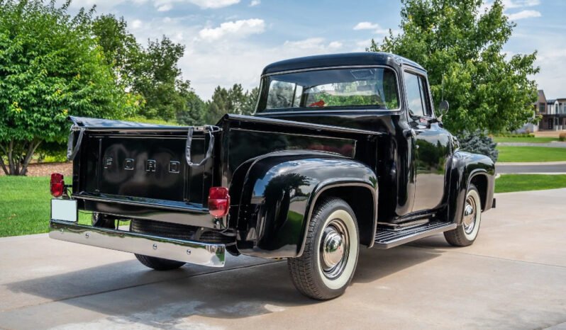 
								1956 Ford F-100 Black full									