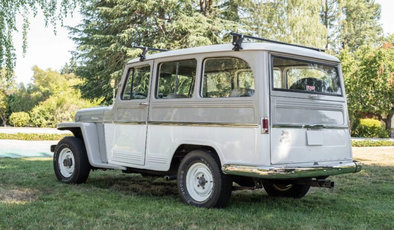 
								1963 Willys Jeep Utility Wagon 4X4 full									