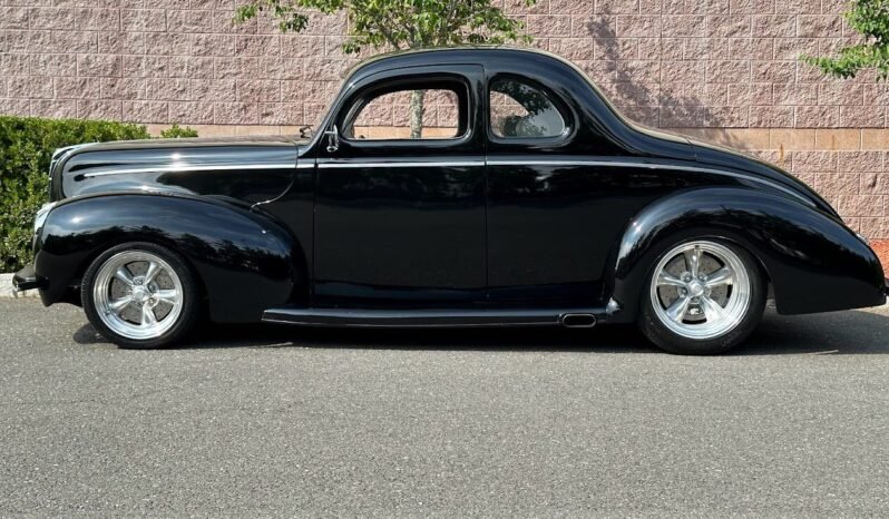 
								1940 Ford Deluxe Coupe 460 V8 full									