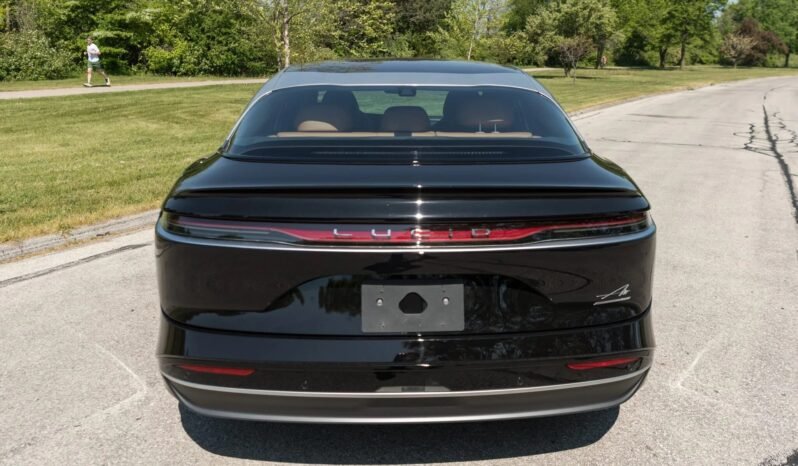 
								2023 Lucid Air Touring Black full									