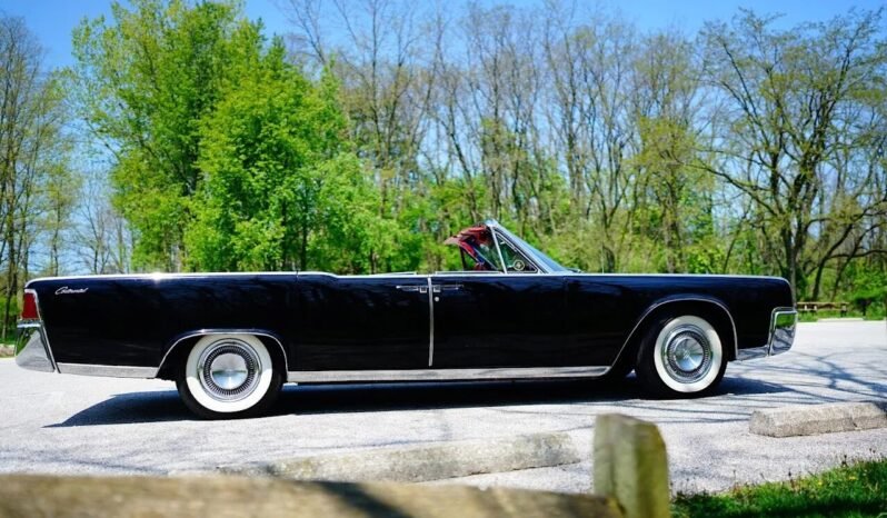 
								1964 Lincoln Continental Black full									