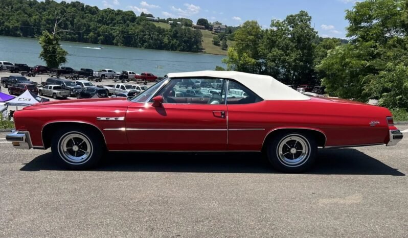 
								1975 Buick LeSabre Custom V8 full									