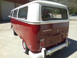 1971 Volkswagen Type-2 Transporter
