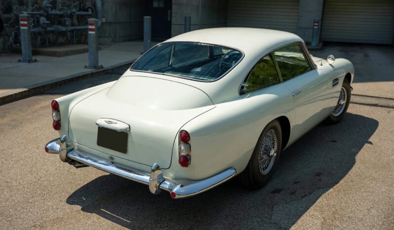 
								1963 Aston Martin DB4 full									