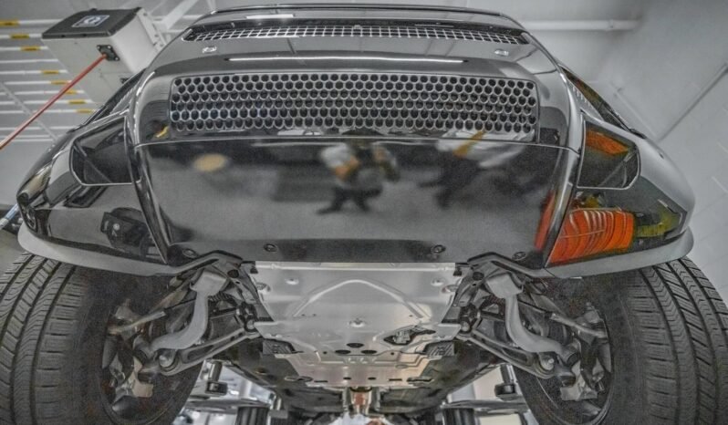 
								2022 Land Rover Defender full									