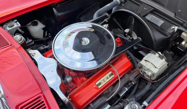 
								1963 Chevrolet C2 Corvette Split-Window V8 full									