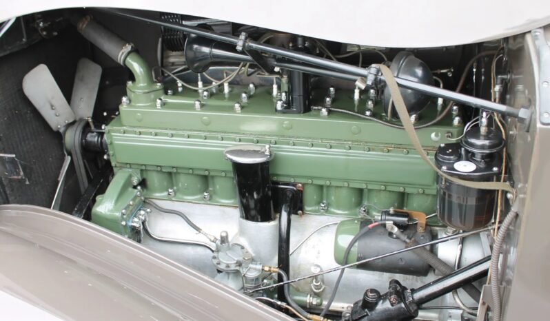 
								1936 Packard Super Eight full									