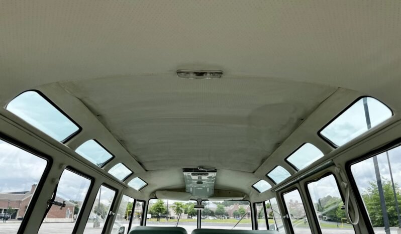 
								1964 Volkswagen Type 2 21-Window full									