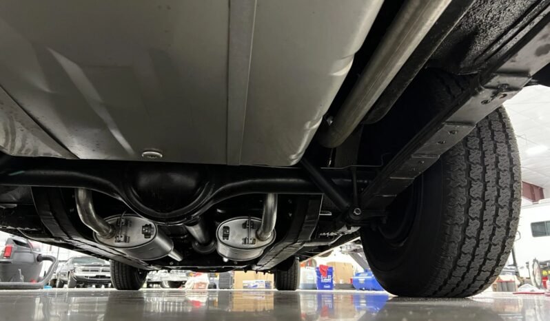 
								1957 Chrysler 300C V8 full									