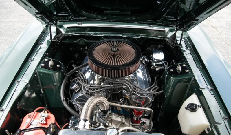 
								1967 Ford Mustang Fastback Dark Green full									