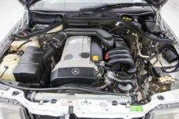 
										1993 Mercedes-Benz 300CE full									