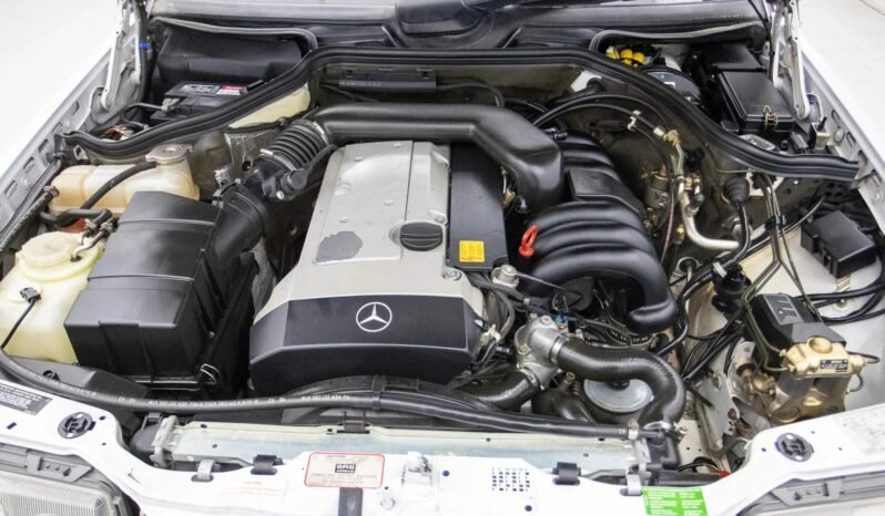 
								1993 Mercedes-Benz 300CE full									