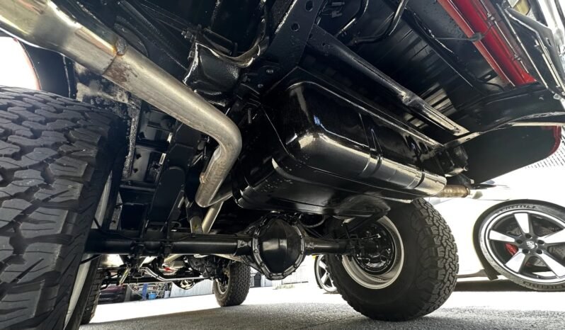 
								1972 GMC Jimmy Cheyenne V8 full									