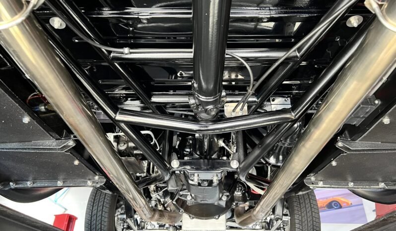 
								1932 Ford Hot Rod Roadster full									