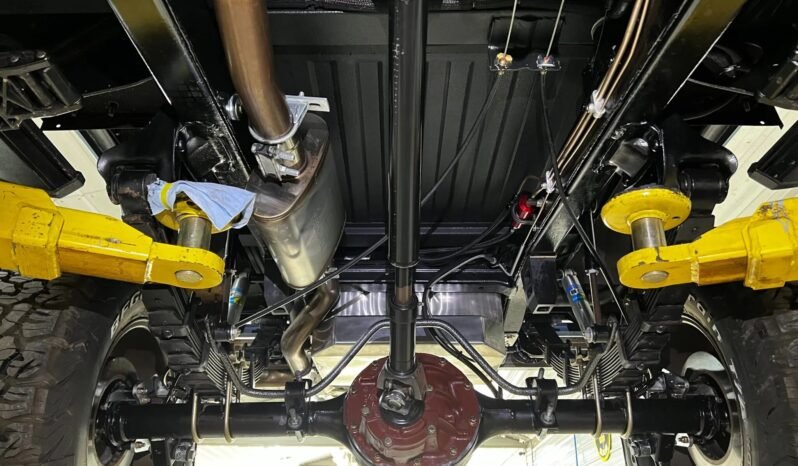 
								1975 Ford Bronco 4X4 full									