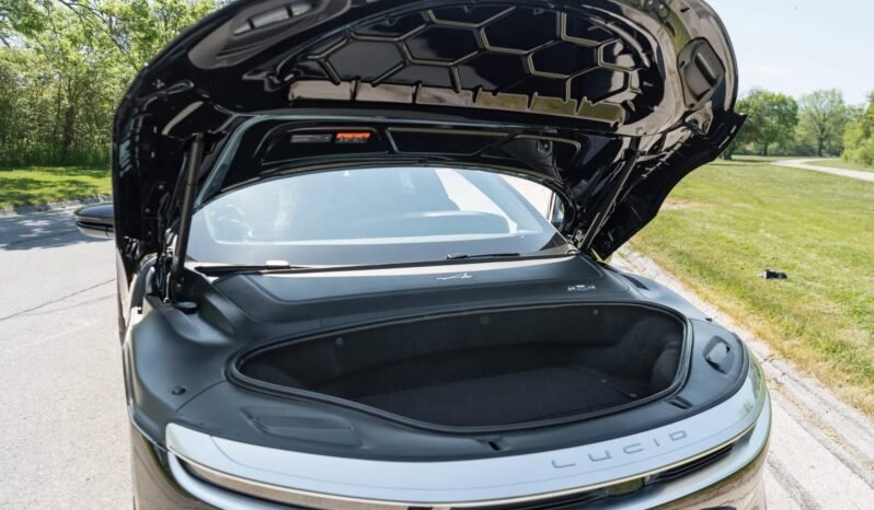 
								2023 Lucid Air Touring Black full									