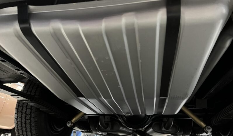 
								1961 Chrysler 300G 3-Speed full									