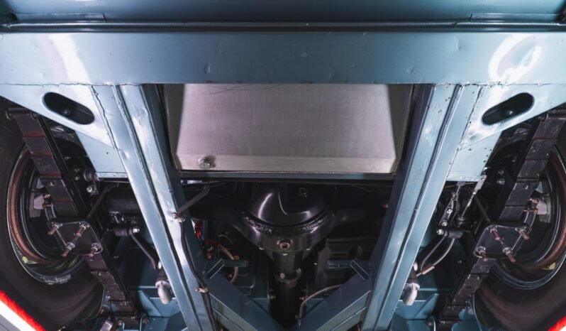 
								1956 Austin-Healey BN2 4-Speed full									