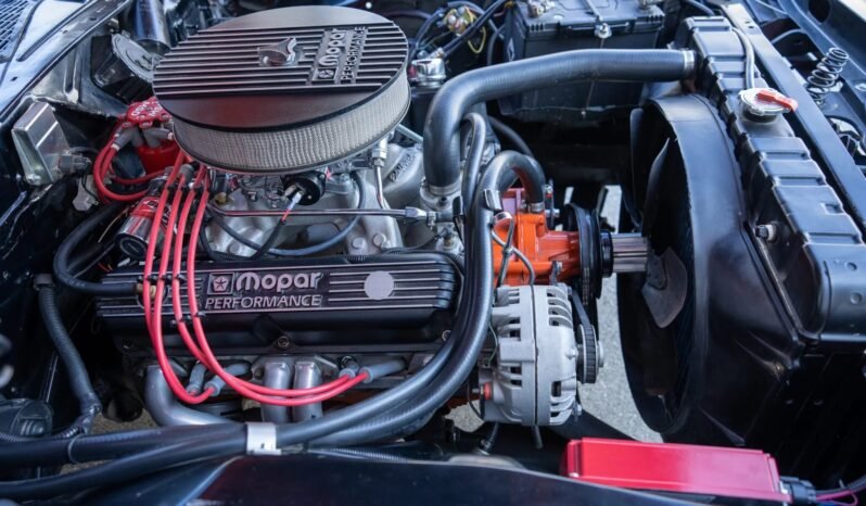 
								1970 Plymouth Cuda 340 V8 full									