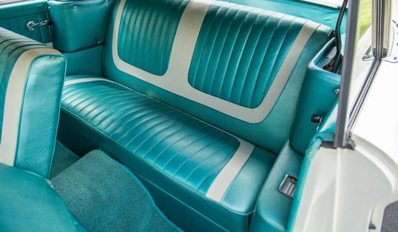 
								1960 Ford Galaxie Sunliner full									