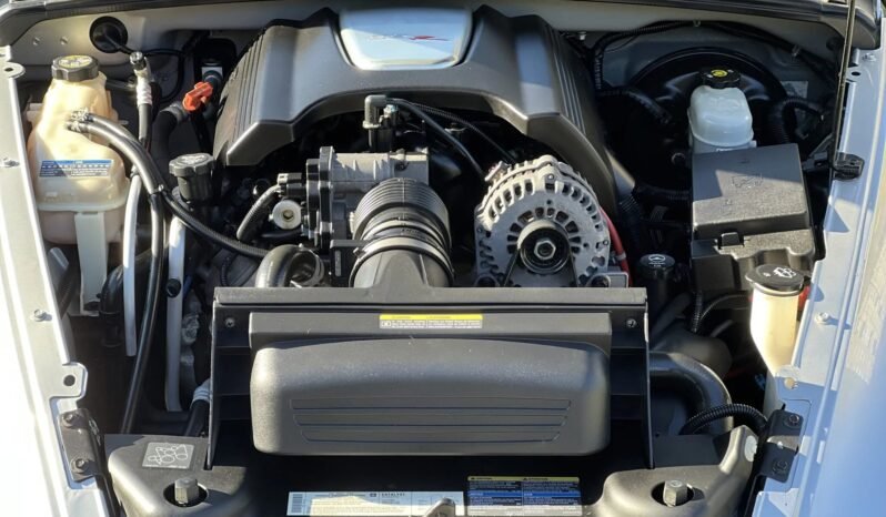 
								2004 Chevrolet SSR V8 full									