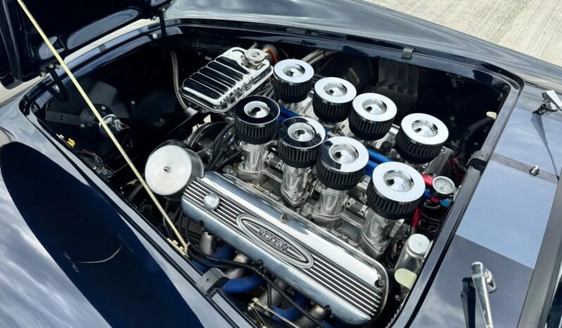 
								1965 Ford Superformance MKIII Cobra full									