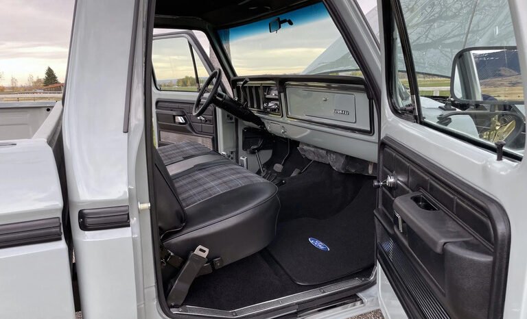 
								1975 Ford F-250 Highboy full									