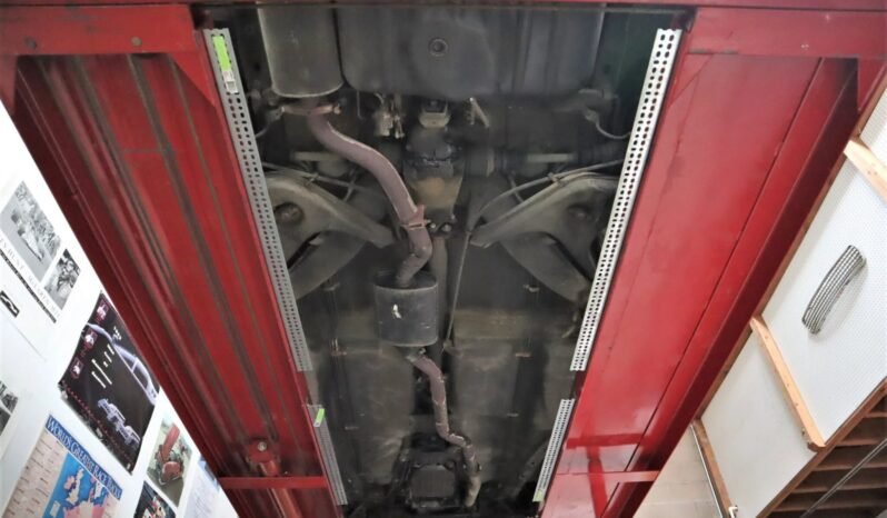 
								1985 Mercedes-Benz 300TD Wagon full									