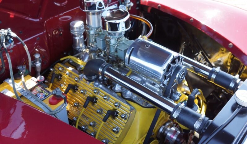 
								1940 Ford Tudor Deluxe 3-Speed full									