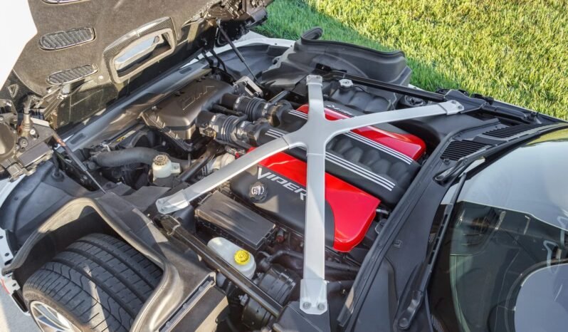 
								2014 Dodge Viper SRT full									