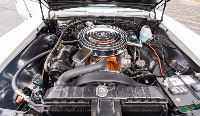 
								1964 Buick Riviera White full									